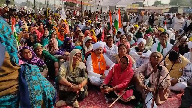 punjabkesari's tweet photo. यहां किसानों को दोहरी राहत- कानून वापसी के ऐलान के बाद प्रशासन ने भी मान ली मांगें
https://t.co/NI9pDSmH7y
#HaryanaHindinews #HisarHindinews #FarmersProtest #FarmLawsRepealed #HansiProtest # https://t.co/tJgyaGIeOZ