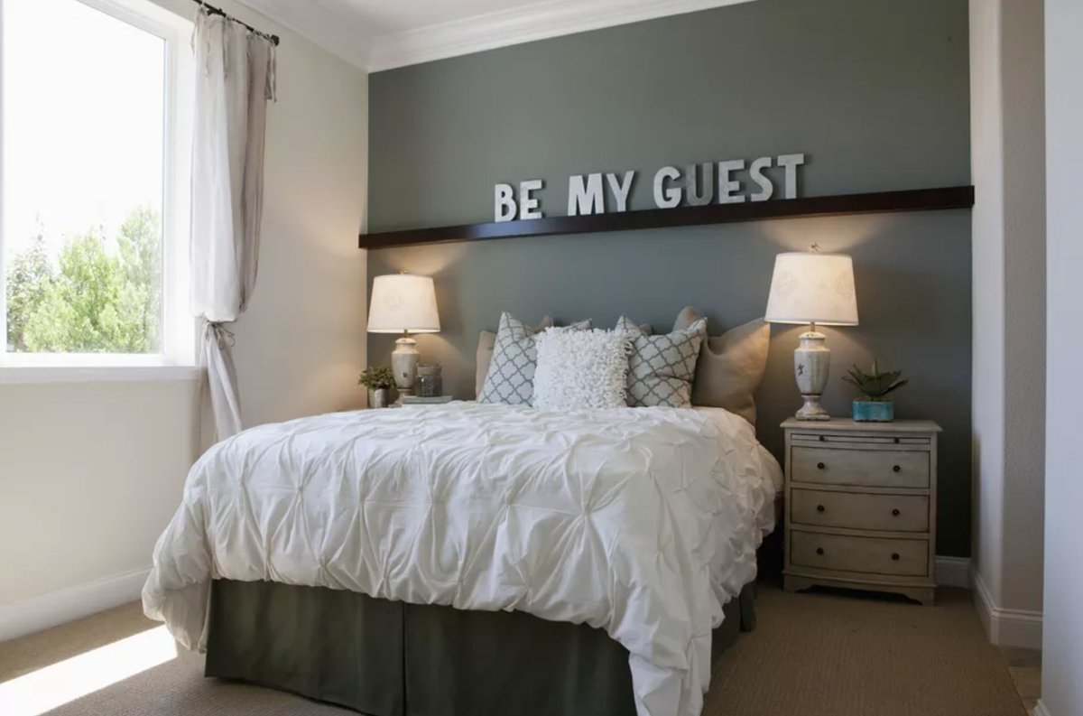 BedrMattress's tweet image. Happy Friday! A few tips to get ready for holiday guests: 

thespruce.com/put-together-a…

#newsheets #guestroom #shopbedr #thanksgiving #knoxville #knoxrocks