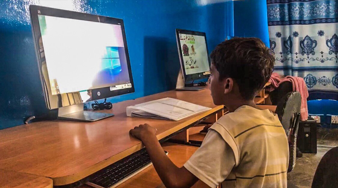 Aref_Mehmood's tweet image. “Empowering rural communities, sustaining their sustainable development.”
#Empowerment #sustainabledevelopment #technology4all #Pakistan #empoweringcommunites #USF_Pak