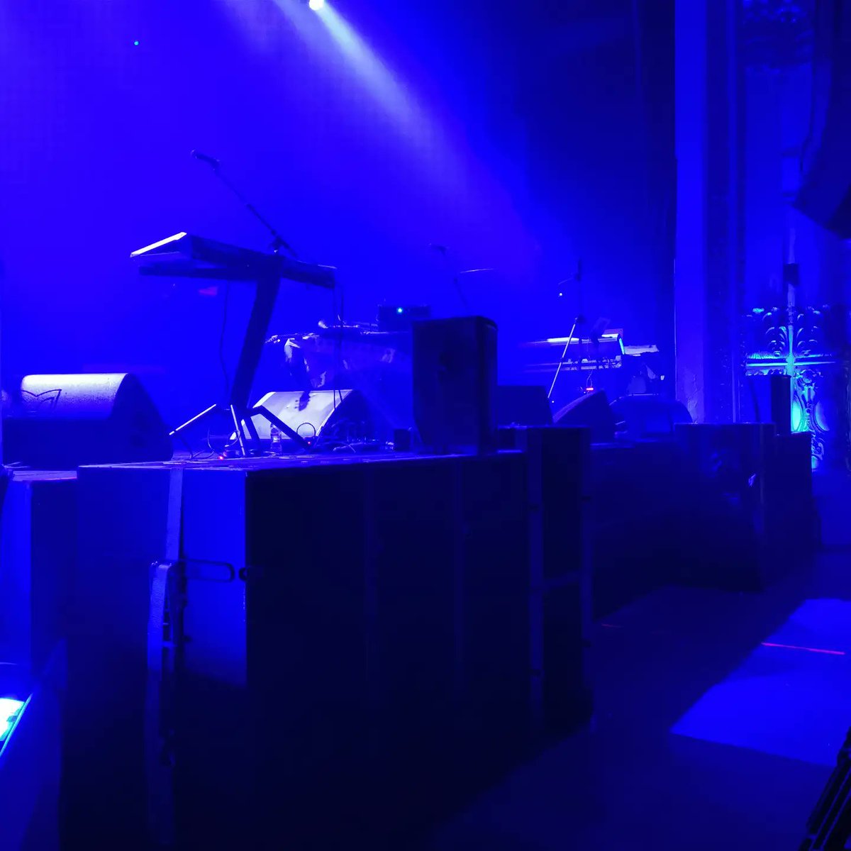 michellerose191's tweet photo. 🎶🎵🎤😁❤️ @heaven17bef @o2academybmouth https://t.co/BVb3n7TvWW