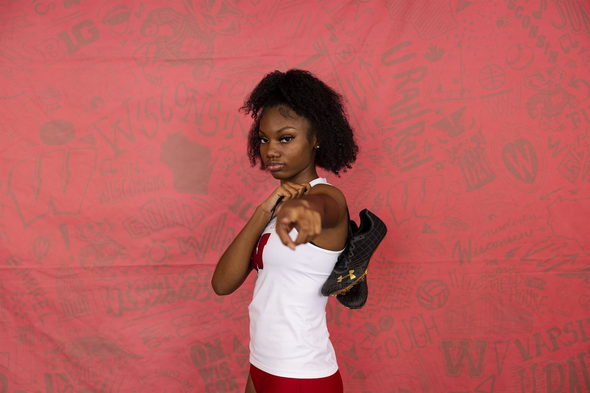Kayyhurdles's tweet photo. coming to a track near you…jk QUEEN SH!T B!TCH https://t.co/hbngtZxiqp