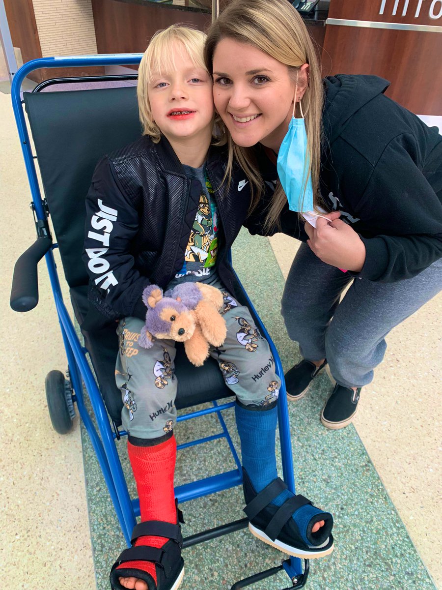 ShwhitTit's tweet photo. Strongest little boy I know and I’m lucky enough to be his mom ❤️💙 https://t.co/fa8bIV1YrP