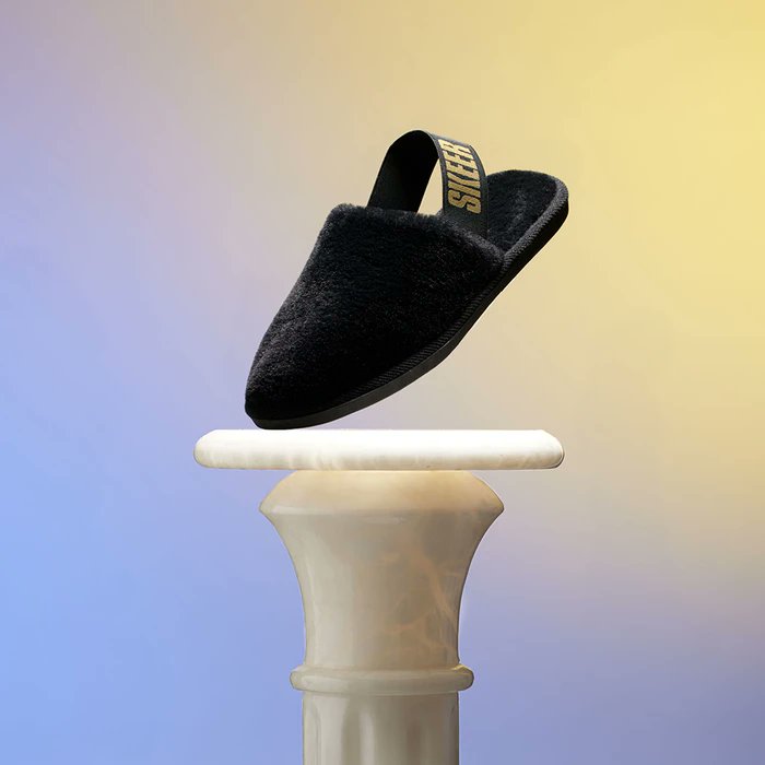 #skeer wat een coole actie van #Zeeman, vanaf 15:00 100x pogingen gedaan om wat te bestellen en ik heb ze hoor! de pantoffels:-)