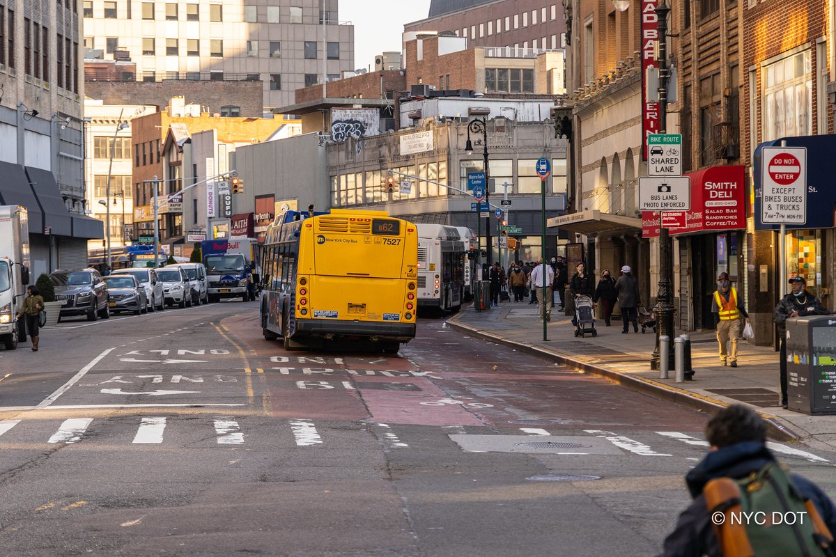 NYC_DOT's tweet photo. Today @NYCMayor announced that the Jay St Busway in Downtown #Brooklyn will be made permanent. The Busway serves 47,000 daily @NYCTBus riders on seven different bus routes. NYC DOT data from the first year of operation shows buses have increased speeds up to 47%. #BetterBuses https://t.co/qCmbh1zzjg