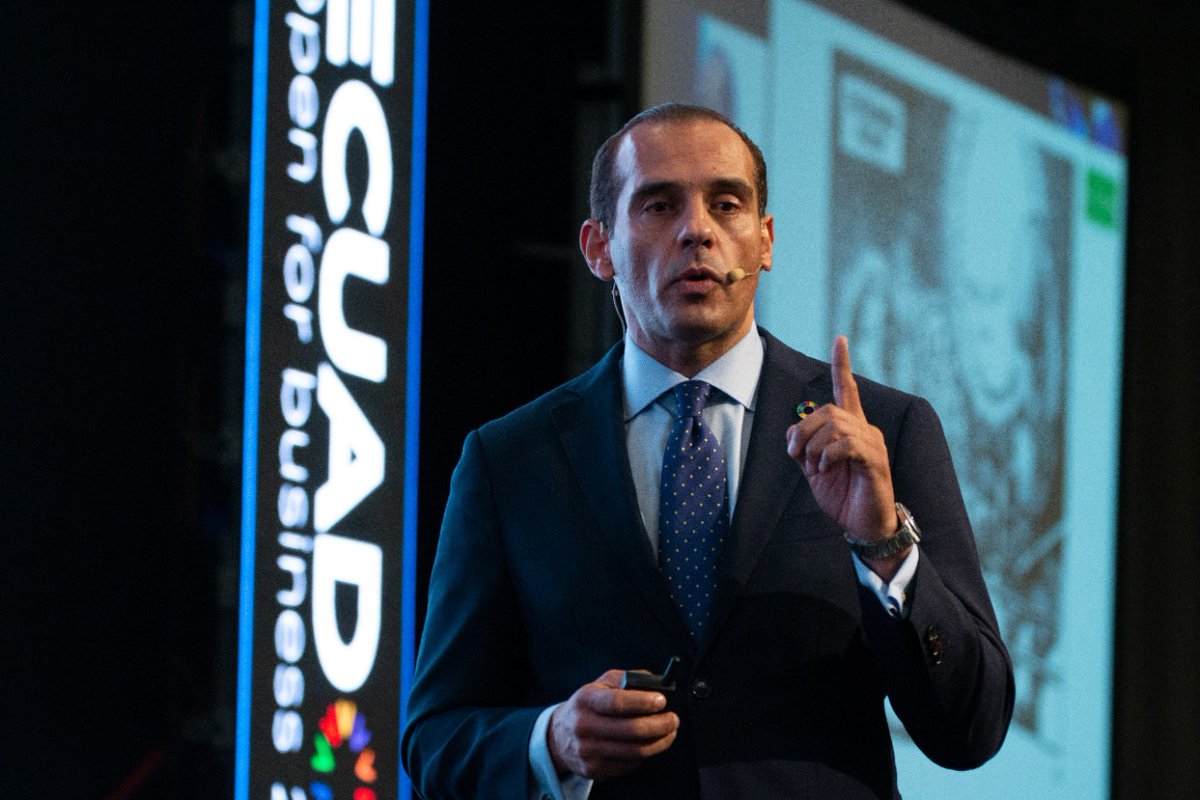 "El mundo está en medio de una transición a un modelo de bajas emisiones y Ecuador tiene una oportunidad única de posicionarse." - <a href="/juanverde/">Juan Verde</a> en el cierre magistral de #EcuadorOpenForBusiness "Ecuador: el momento oportuno" 

<a href="/aleadershiporg/">Advanced Leadership Foundation</a>