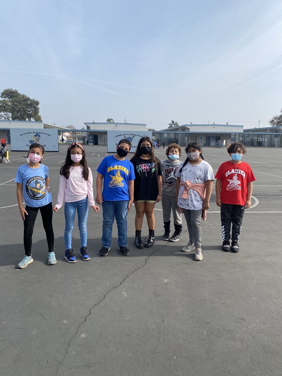 MVonetta's tweet photo. The Glazier Student Council &amp; Mr. Galvan (Student Council Advisor) lead our Gladiators in Jump Rope for Heart Event! #nlmusd #Glazier #jumpropeforheart https://t.co/4xmPq4JoCD