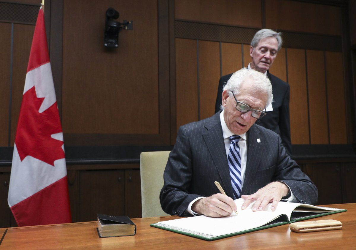 Larry Maguire tweet media