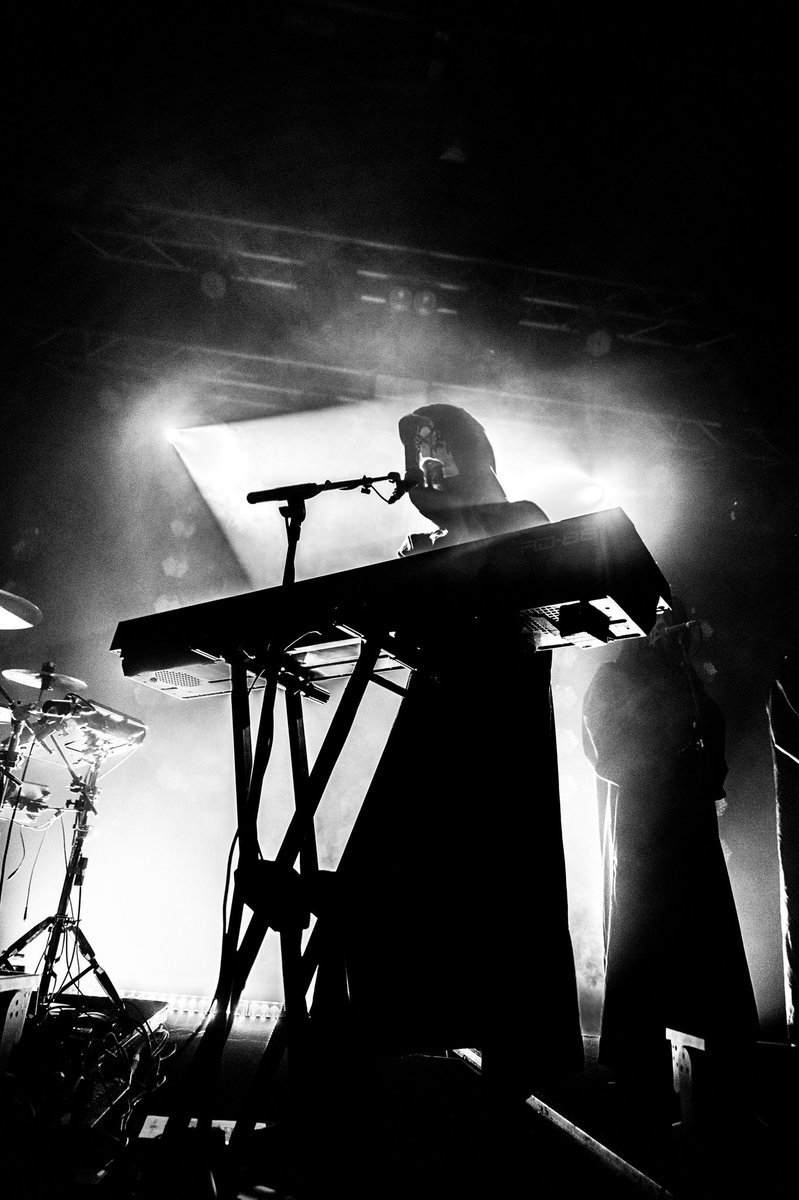 Sleep_Token's tweet photo. Sacred moments in time, captured in Manchester by @KevinScullion 

Tonight, Cardiff shall gather in Worship. https://t.co/NFRYW0xYBw