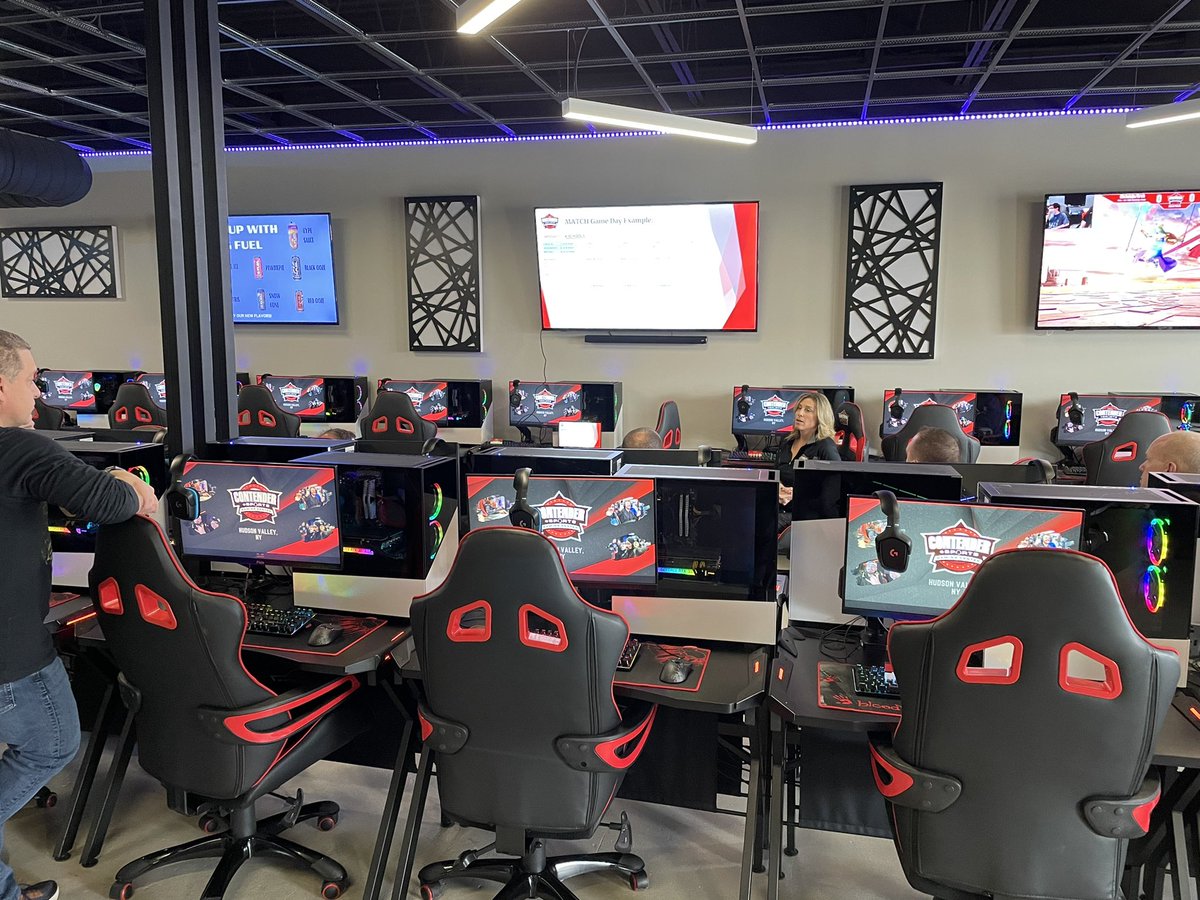 Amy Carr tweet media