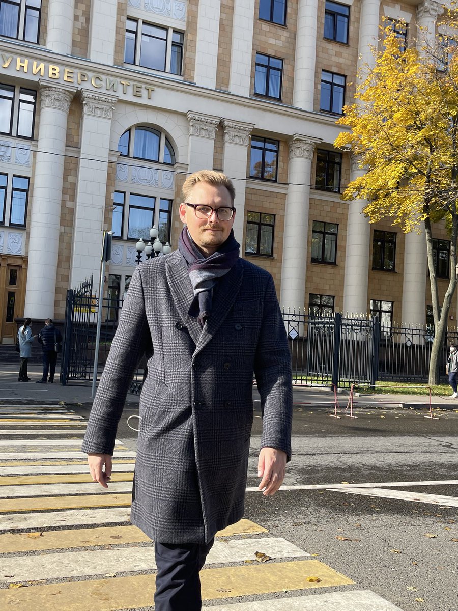 В России - День преподавателей высшей школы.
Поздравляю всех причастных! Желаю коллегам здоровья, реализации намеченных планов, терпения и взаимопонимания!
Работаю в высшем образовании более 10 лет. Приятно, что среди учеников есть молодые люди и представители старшего поколения!