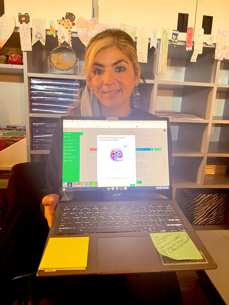 followthelita2's tweet image. Ms. Hernandez at Starret Elementary earned a badge for differentiation and scaffolding! She is making sure to allow for student choice! #studentcentered #waytogrow @ArlingtonISD @mitziclarkrich @StarrettElem @agilmore1