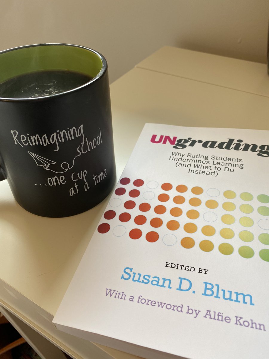 Still processing all of the amazing learning from yesterday’s #HDSBungrading fireside🔥chat with <a href="/HDSB_TheShift/">HDSB The Shift</a> and <a href="/Jessifer/">Jesse Stommel</a>. Communication, trust and student voice are three themes that continue to circle in my mind. Excited to work with <a href="/misskimteaches/">Miss Kim</a> to shift our practice!