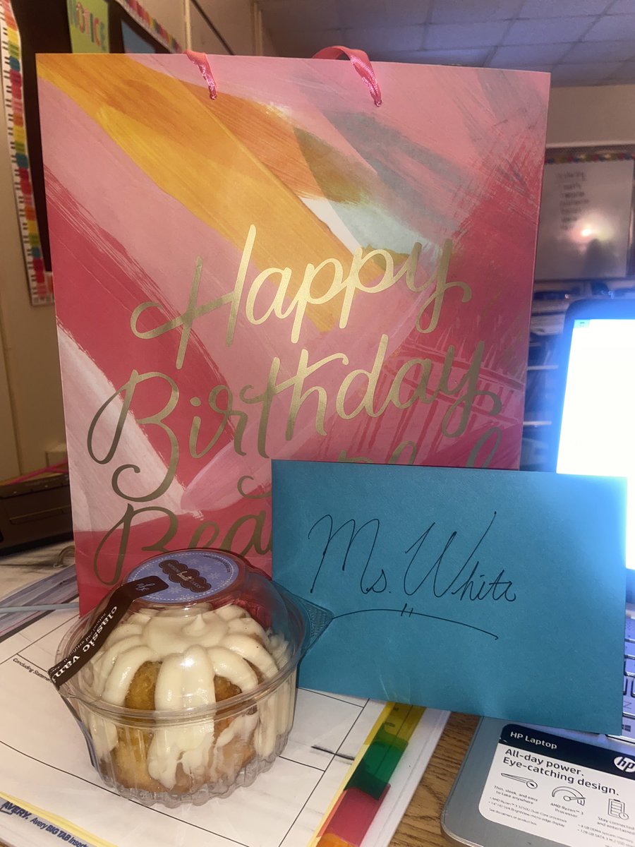 MsWhite_26's tweet photo. My heart is over filled with joy! I am ELAted to be apart of such an amazing team, as they celebrated me for my birthday next week 🥳❤️ https://t.co/4njOEM8cCr