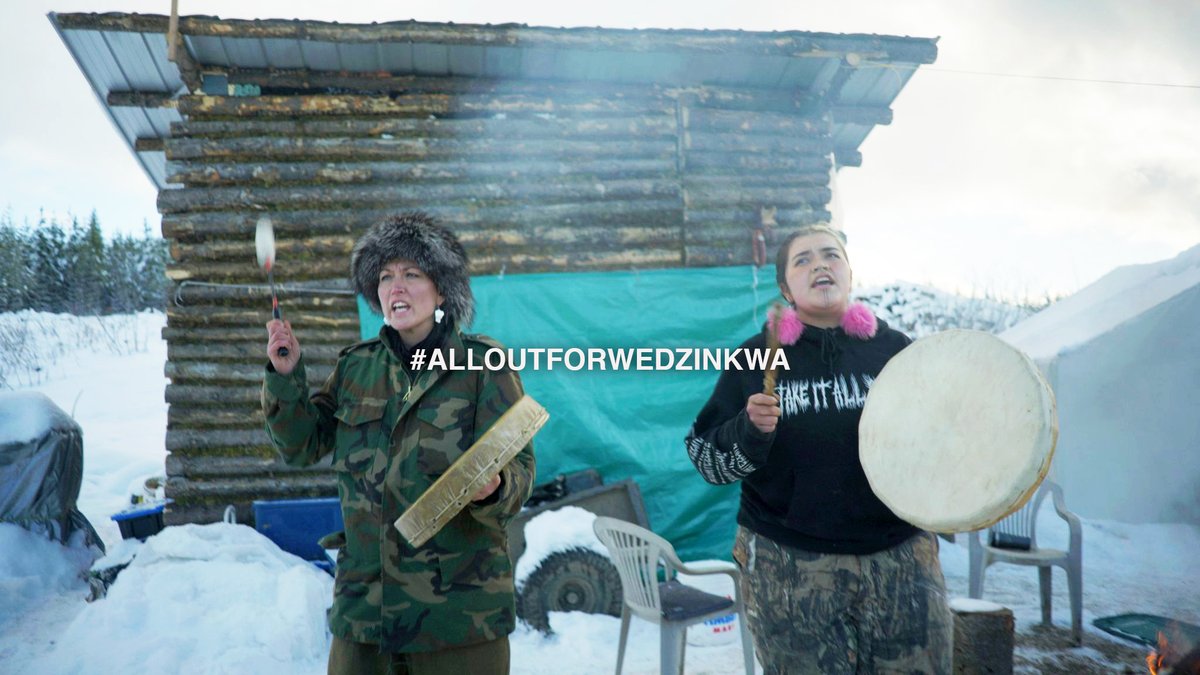 Gidimten's tweet photo. Unarmed water protectors being violently arrested on their traditional lands! Media &amp; comms blackout enforced by #RCMP at gunpoint. All eyes on #Wetsuweten now. 🔥✊🌎PLEASE AMPLIFY
@LeoDiCaprio @GretaThunberg @SusanSarandon @NaomiAKlein @TheElliotPage 
 #ShutDownCanada https://t.co/hzBTPLAQKt