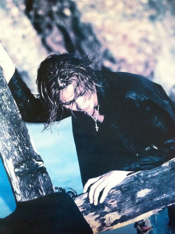 yosh_gallery's tweet photo. Happy Birthday Yoshiki!! 💞💕 https://t.co/fCc6N0rnLk