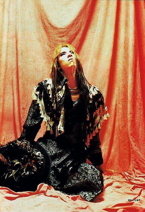 yosh_gallery's tweet photo. Happy Birthday Yoshiki!! 💞💕 https://t.co/fCc6N0rnLk