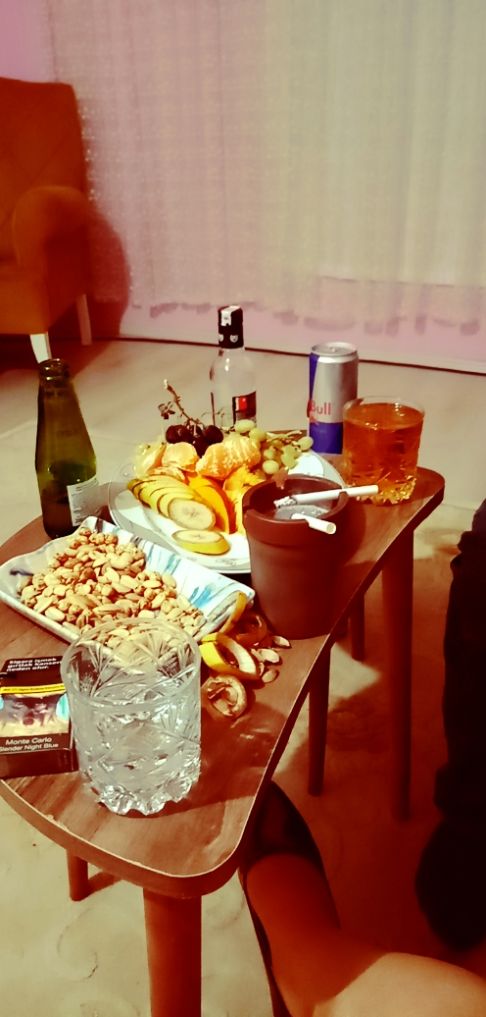 ZahideKenan's tweet photo. Hep iş iş nereye kadar birazda eğlenelim 😜 https://t.co/meRimuYUYj