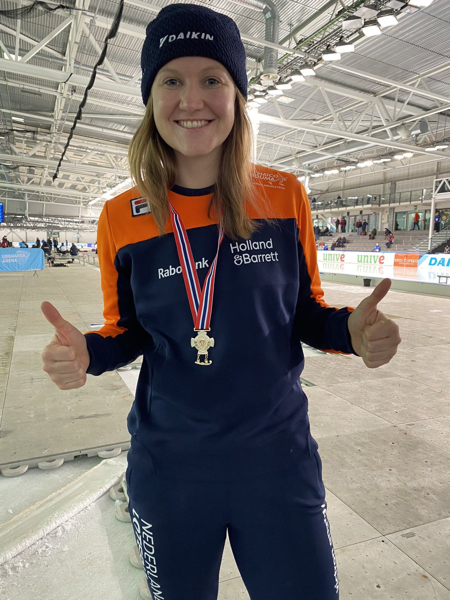 henkhospes56's tweet photo. @LottevBeek en @sanne_inthof @SponsorFryslan 1e 1000 mtr en 2e 5 km WC Stavanger B groep #victronenergybv
#ekwadraat
#decoverf
#FBoranjewoud
#rabobank
#bouwgroepdijkstradraaisma
#kuiperverzekeringen
#topsportnoord https://t.co/AzhyYHalZg