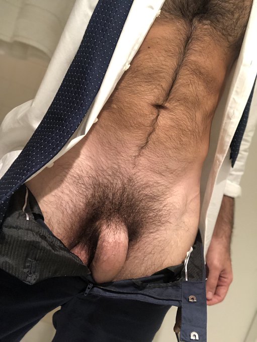 About to release this Cuban python on someone. RT if u want it    #hairydaddy #fyp   https://t.co/f80agzyJAs<a href="/tag/hairydaddy"class="tags"><span>#hairydaddy</span></a><a href="/tag/fyp"class="tags"><span>#fyp</span></a>