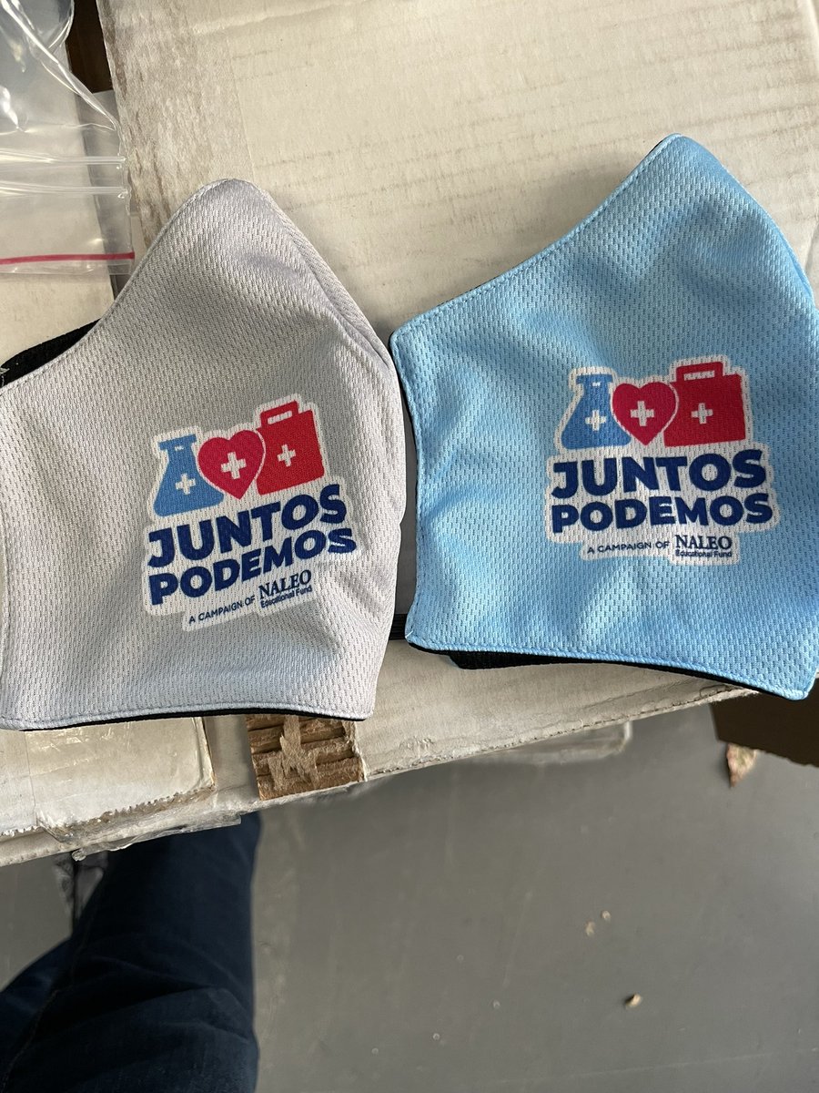 marializardo's tweet photo. It truly takes a village 2 take care of 210 families @ a single distribution. @wscah Thx 4 the food &amp; 🦃 vouchers @PSANYC4ACC #petfood @NALEO #Swag @popularbank @APCantillo @NathalieTejada5 &amp; all others Thx for volunteering &amp; filling @NMICnyc with 🤩 ❤️ https://t.co/gSrdoBAdTH