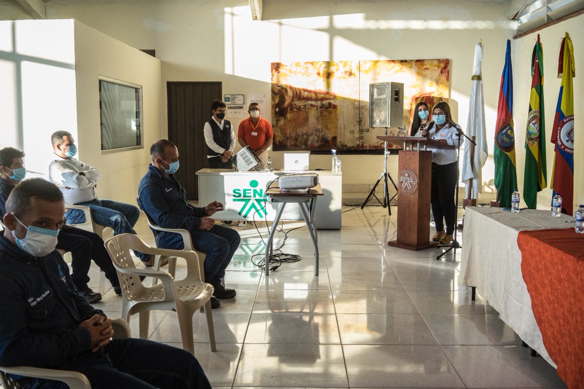 senaensantander's tweet photo. #TuExperienciaVale y el SENA la certifica | Empleados de la empresa 'Aguas del Socorro' certificaron sus competencias en la norma instalar redes hidrosanitarias de acuerdo a procedimientos técnicos y normativa código 280301213, en el Centro Agroturístico del #SENAEnSanGil. https://t.co/iHIUxqFsZC