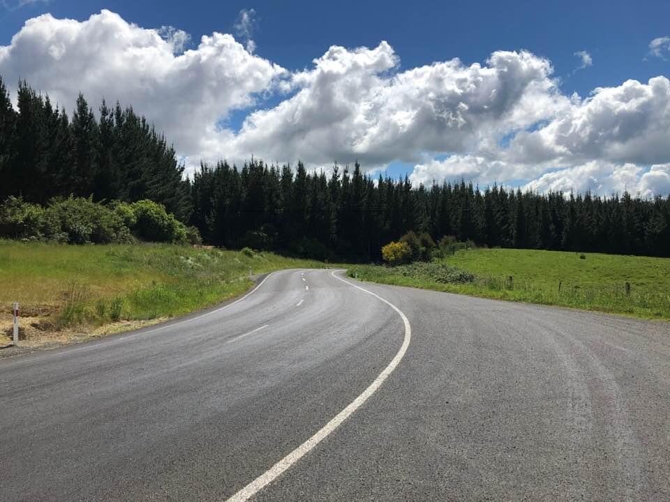 katzemccarthy's tweet photo. #memories #threeyearsagotoday #katmccarthy #katzemccarthy #katsmotorcyclediaries #yamahar3 #becausemotorcycle #roadtrip #bikerlife #bikerchick #napiertaihaperoad #taihapenapierroad #gentleannie https://t.co/v298WLwdYR