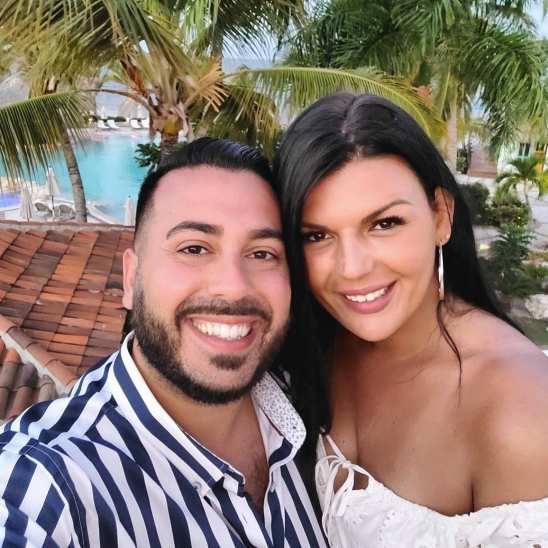 MatthewAblakan's tweet photo. Throwing it back to warmer days in the DR with my lady on my right hand &amp; a mojito on my left☀️The only vacation you'll ever regret is the one you didn't take!

The Travel BUG is a real thing...who else can't wait for some vitamin-sea?🌊 https://t.co/zXKIzZlM65
