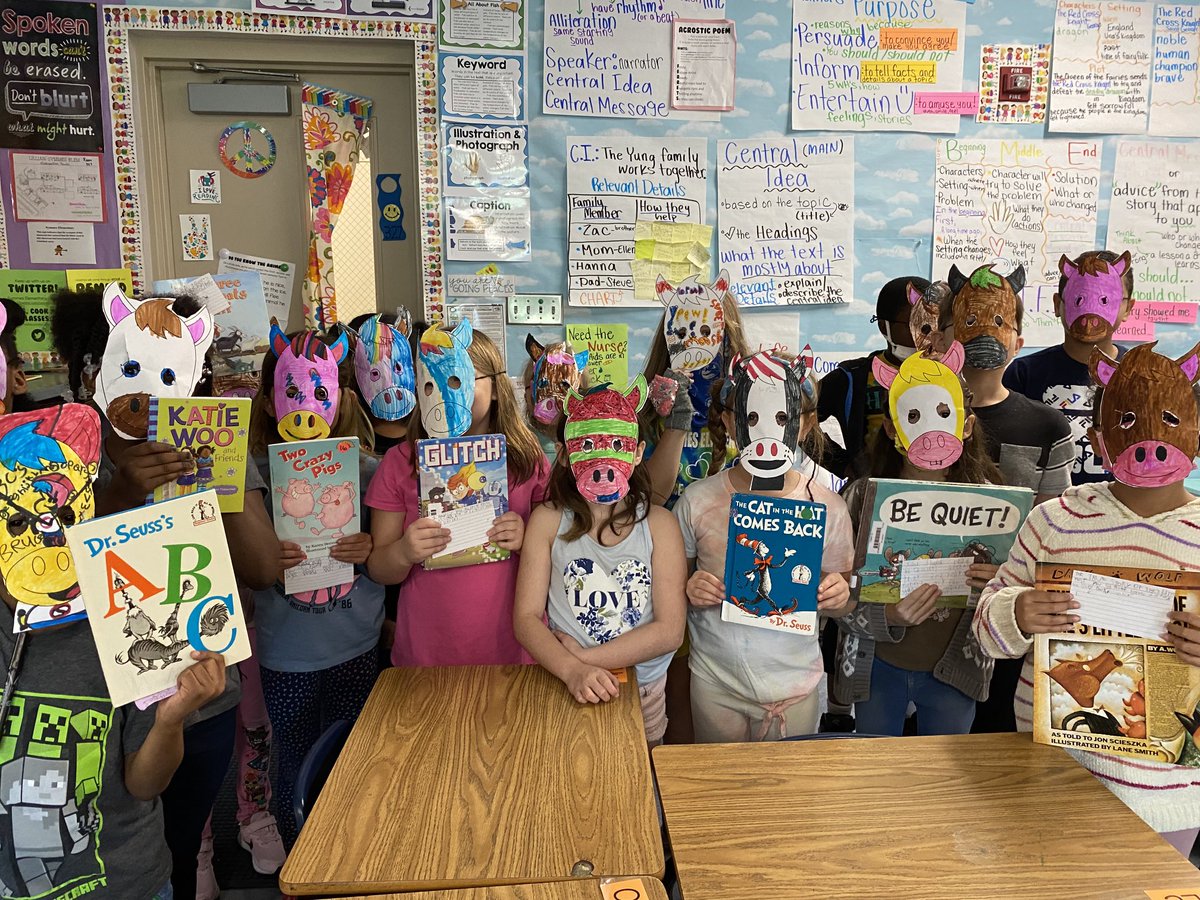 MsCookandClass's tweet photo. After reading about the #Biblioburro, our 2nd graders wrote book talks with corresponding masks to join Alfa, Beto and Luis in spreading a love of reading! 📚 https://t.co/fw0ETHItI0