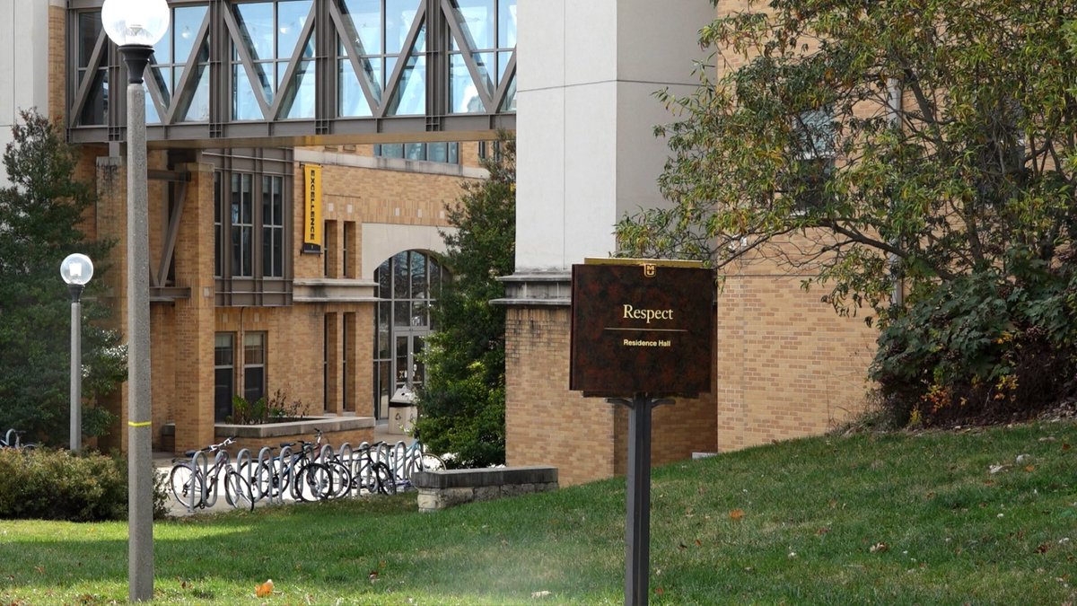emma_keady's tweet photo. Missouri board of curators approves decision to increase room and board by 6% and allow the possession of firearms by university employees in their vehicles. @KOMUnews https://t.co/OOtNR1SeKh