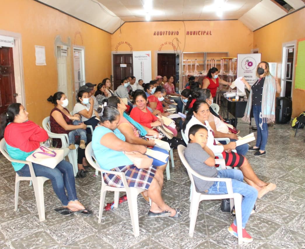 fotssieh's tweet photo. FOTSSIEH.En el marco del proyecto"Autonomía de las Mujeres y Adolescentes del Sector Social e Informal de la Economía de Honduras,ejecutado con ALTERNATIVES con el apoyo del gobierno de https://t.co/TJCkjW99n7 realizó la capacitación sobre "Participación Ciudadana". https://t.co/2l9mmxCRuF