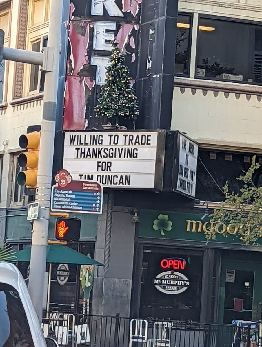 Josh810's tweet photo. Spotted in downtown SA. https://t.co/dKvGWTyeHk