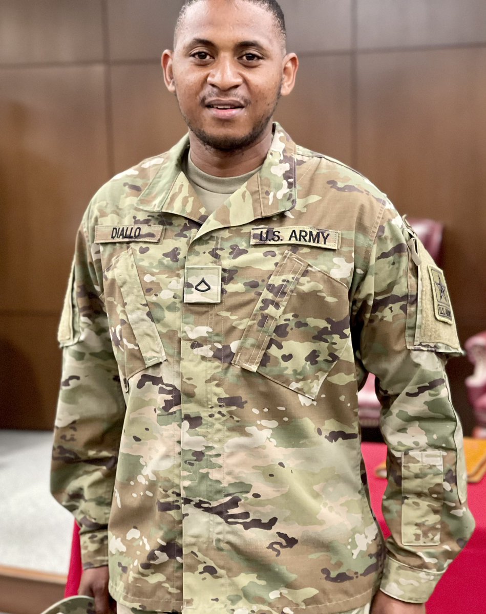 gulfcoastcobra's tweet photo. Congratulations to our newest graduates! Class #12w2151 graduated on 26 Nov 21. We were also able to meritoriously promote PV2 Diallo to the next rank. Congrats to all! @1stENBDE @169EN_Battalion #ArmyEngineers #ContinueTheWhy #PromoteExcellence https://t.co/m7rpFFfhmG
