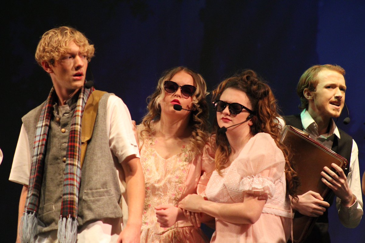 ByngYearbook's tweet photo. Byng Drama’s “Into the Woods” is fantastic! If you haven’t seen it, go to the Friday night or Saturday shows! Great job, @GriffinKellye! See more pics here https://t.co/QfguPVunFj https://t.co/XLPQ07nIyI