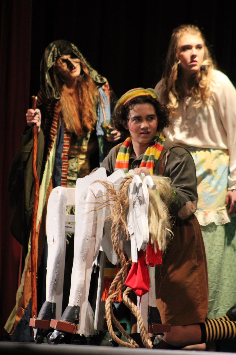 ByngYearbook's tweet photo. Byng Drama’s “Into the Woods” is fantastic! If you haven’t seen it, go to the Friday night or Saturday shows! Great job, @GriffinKellye! See more pics here https://t.co/QfguPVunFj https://t.co/XLPQ07nIyI