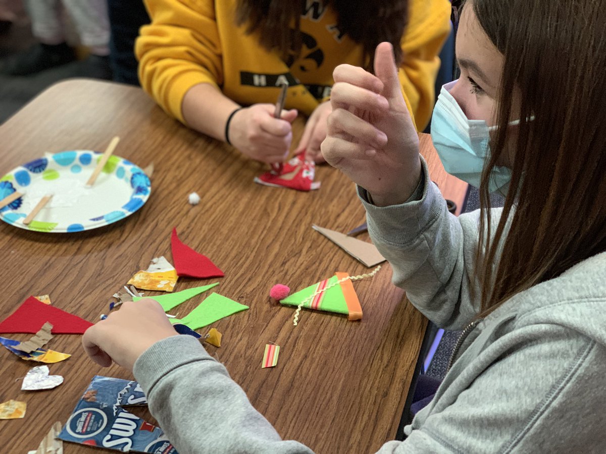 mrsmcmilliansft's tweet image. Look at these students testing out their creations, mixing up their cooking skills, instilling the love of musical theatre with the help of @ONHSTheatre, and crafting with friends. @sftcyclones #ExplorationDay