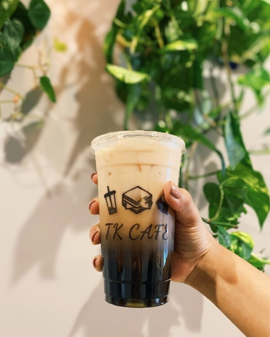 VisitBurbankUSA's tweet photo. #TKcafe located near @DowntownBUR is the perfect lunch spot for you and your friends. They offer a wide variety of #food and #drinks like a tasty BBQ pork rice bowl to compliment your delicious #boba drink. Be sure to stop by today! https://t.co/57jxF3Ne4o