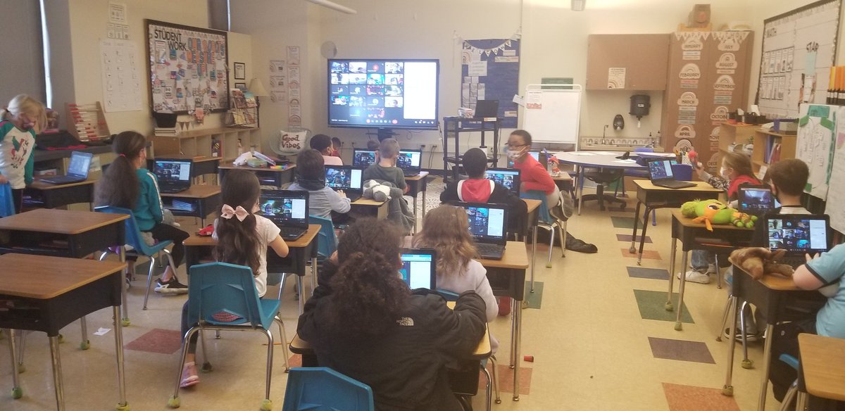 ElizabethGroll1's tweet photo. 2nd Grade worked hard saving some Turkeys from being served up for dinner! Today was our "Turkey Poll," where students used their descriptive writing skills and we got to guess which Turkeys matched the writing piece. It was a lot of fun! #writingmadefun @GreenIslandUFSD https://t.co/yXmAw5Ogrf