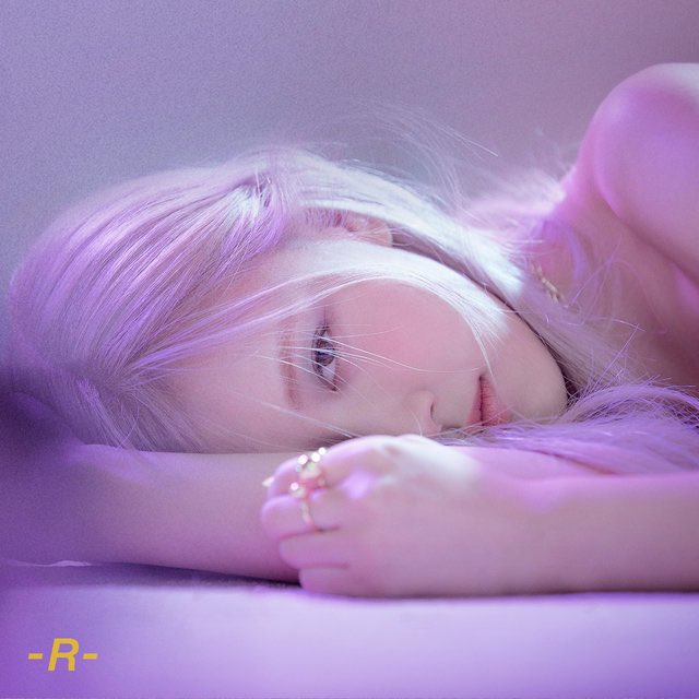 chartsblackpink's tweet photo. Biggest weekly album debuts by K-Pop female acts on Spotify in 2021: 

#1 #ROSÉ, -R- – 40M
#2 #LISA, LALISA – 39M
#3 Formula of Love: O+T=<3 – 36M 
#4 Taste of Love – 19M
#5 LILAC – 18M

@BLACKPINK https://t.co/PXzJESnJGe