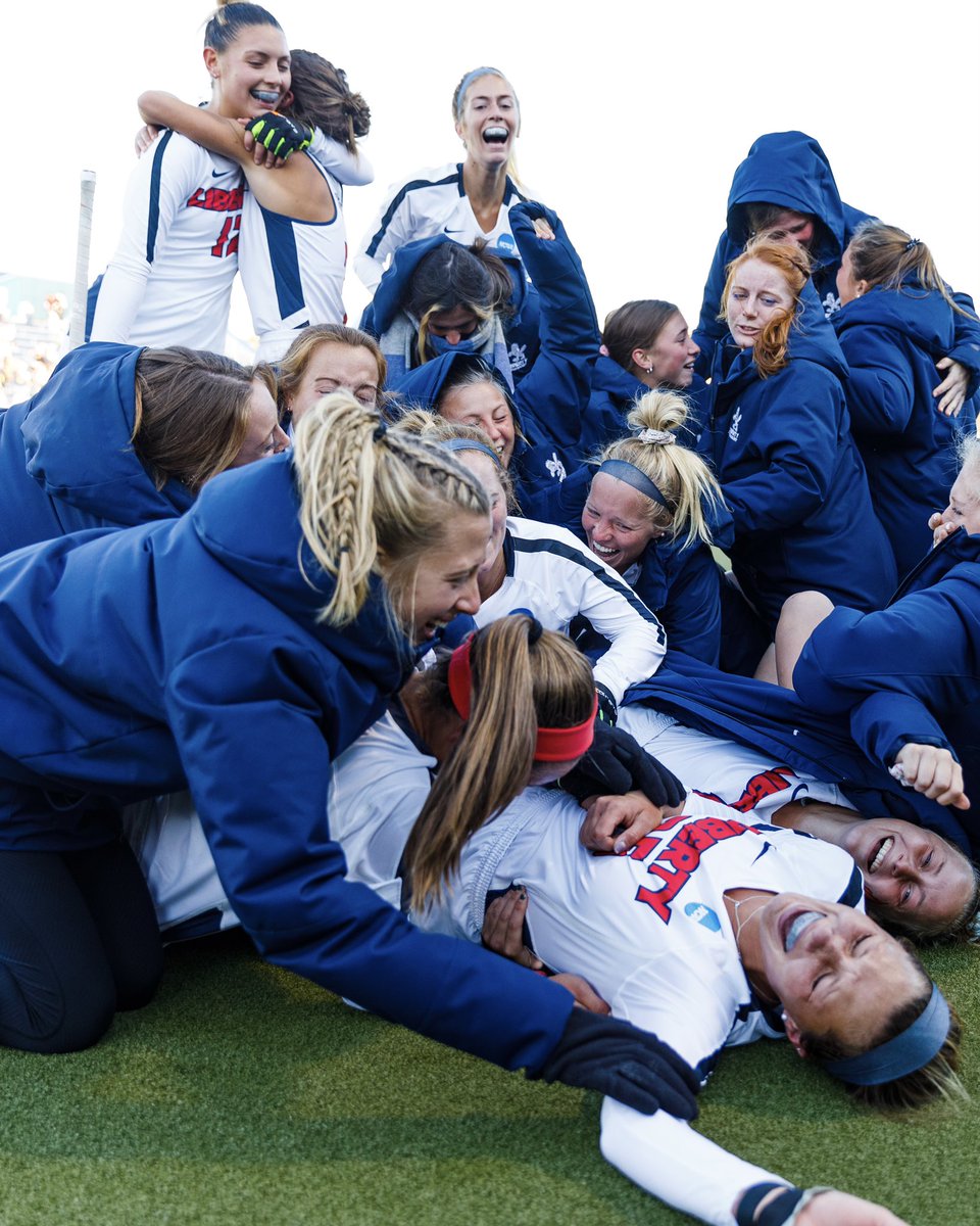 LibertyFlames's tweet photo. Championship bound. #OpenHands🤲 https://t.co/rgKglMEJ5S