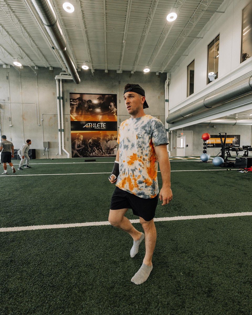 Alex Bregman tweet media