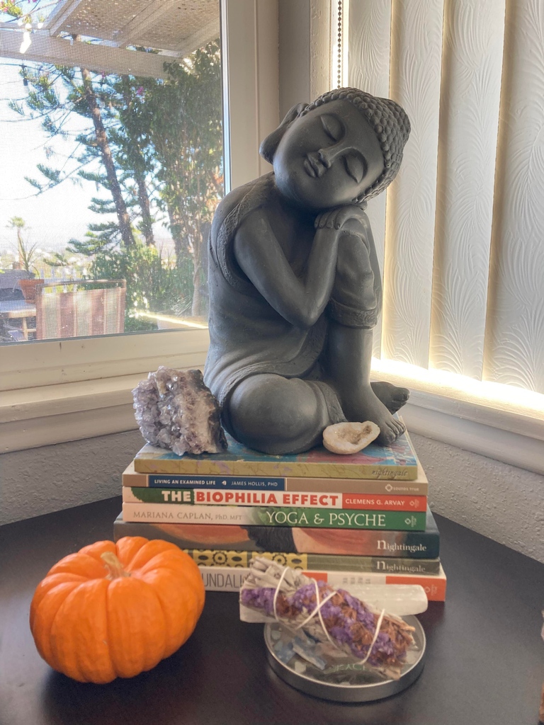 Our #FridayFeeling is this calming corner on Michele's desk. Our Customer Service Manager has perfect #wfhvibes