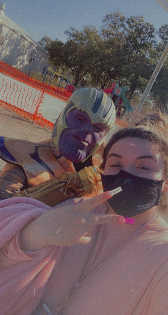 Ssala0502's tweet photo. Idk any other bosses this cool 😎 @lmr0050 #fieldday #fun #school #Thanksgiving2021 https://t.co/moNrwsryo5