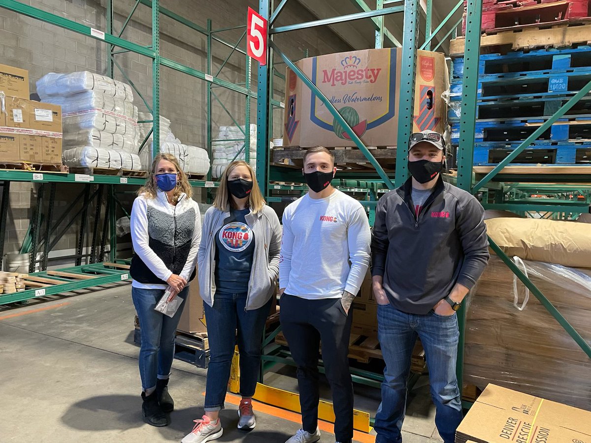 denverrescue's tweet photo. The support weโve had with packing our Thanksgiving boxes has been superb. We are extending a huge thank you to the crews from #TheKongCompany and #bpxenergy who rolled up their sleeves and were a huge help. ๐ช Thank you very much! โค๏ธ #GetGobbled https://t.co/4fZXmCOIug