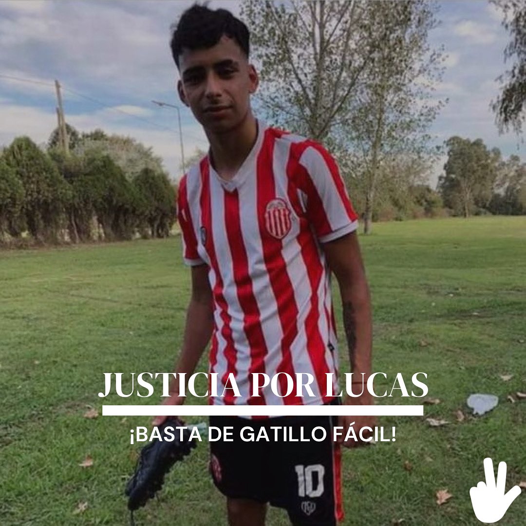 JRMercedesBA's tweet photo. Lucas González tenía 17 años, volvía de entrenar y fue asesinado por 3 policías vestidos de civil. Otra víctima de gatillo fácil. https://t.co/pPxnvQ54Es
