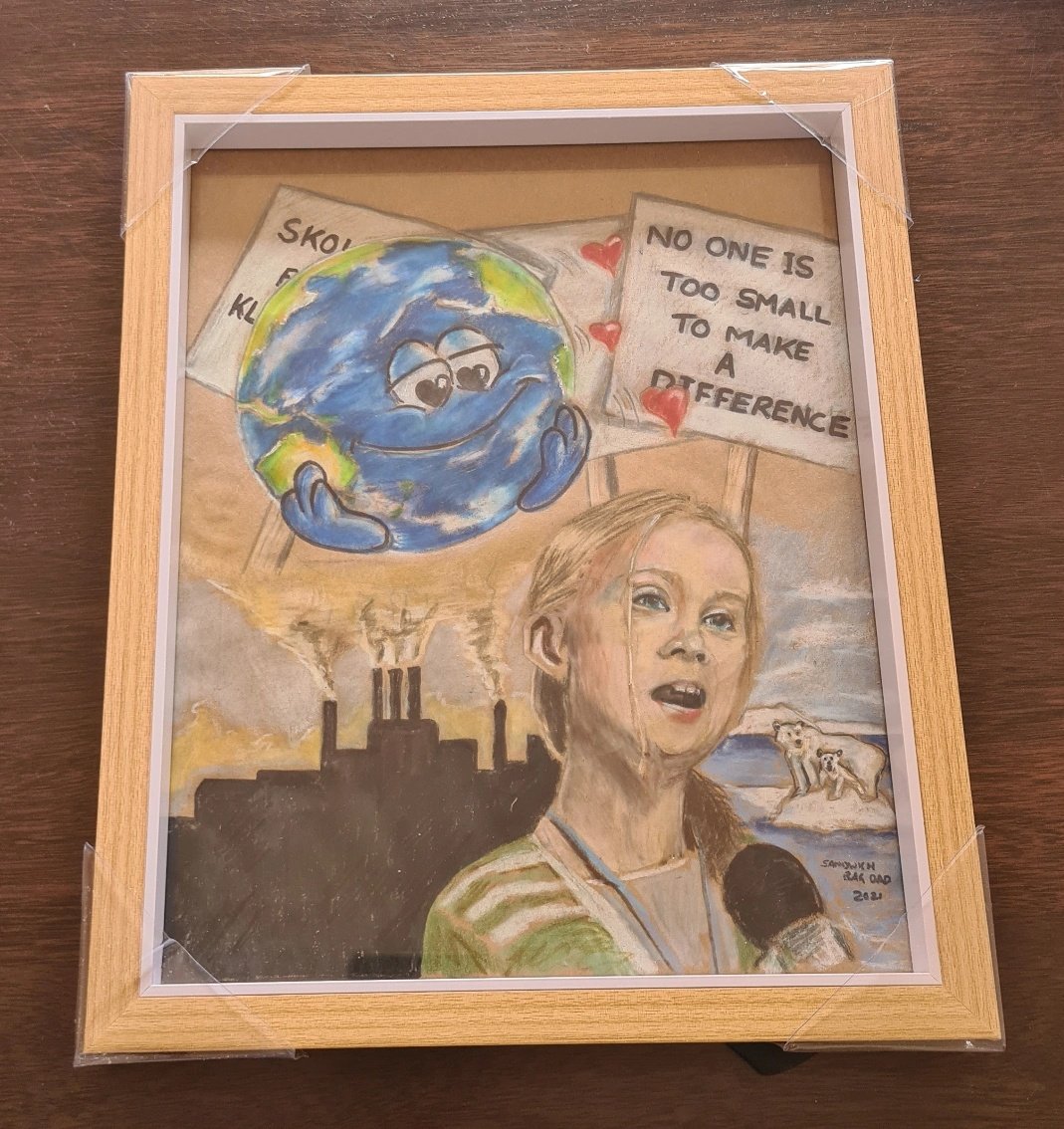 sandwichbagdad's tweet photo. My entry into the @eastgippslandartgallery small artwork competition. Turned out #greta thun i imagined 😁
.
.
.
.
.
.
.
#gretathunberg #nooneistoosmalltomakeadifference #art #environment https://t.co/z4wVxQeIUu
