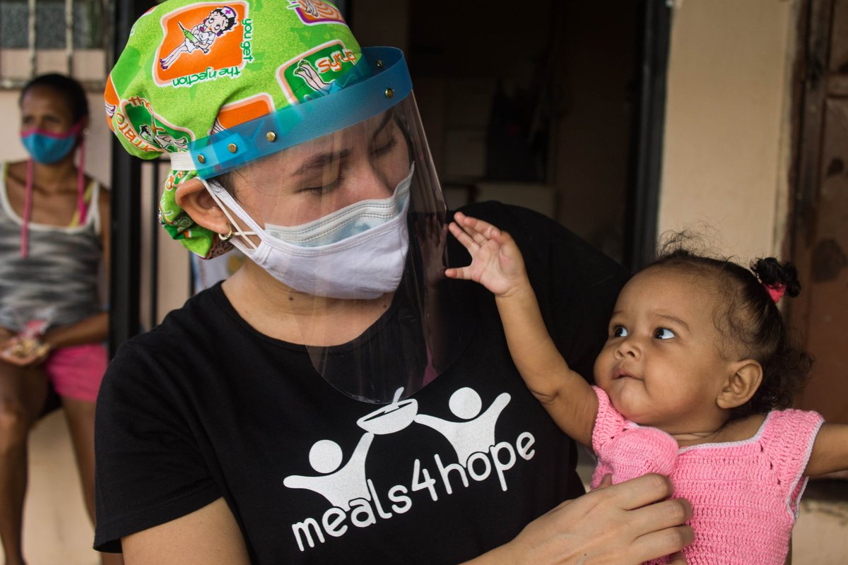 meals4hope's tweet photo. ... ese vínculo afectivo que se crea, ese cariño, las sonrisas y las risas, el contacto cariñoso, el afecto... ingredientes necesarios para la superación de la desnutrición
... esa conexión de amor, salva vidas...(nos salva a todos).
#afectoquenutre https://t.co/UTaw6MwvIr