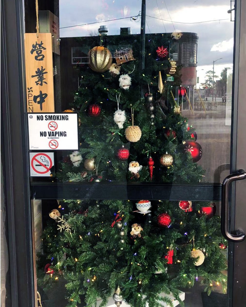 WIND_NIAG's tweet photo. Decoration: check
Yummy food: check
Excellent service: check
Snow.... almost there 😉
We are ready for the most wonderful time of the year and can't wait to celebrate it with you!

Visit us at 7241 Lundy's Ln and let's celebrate! 🎄✨

#holidayseason #windniagarafalls #christmas https://t.co/F3QqlskjWy