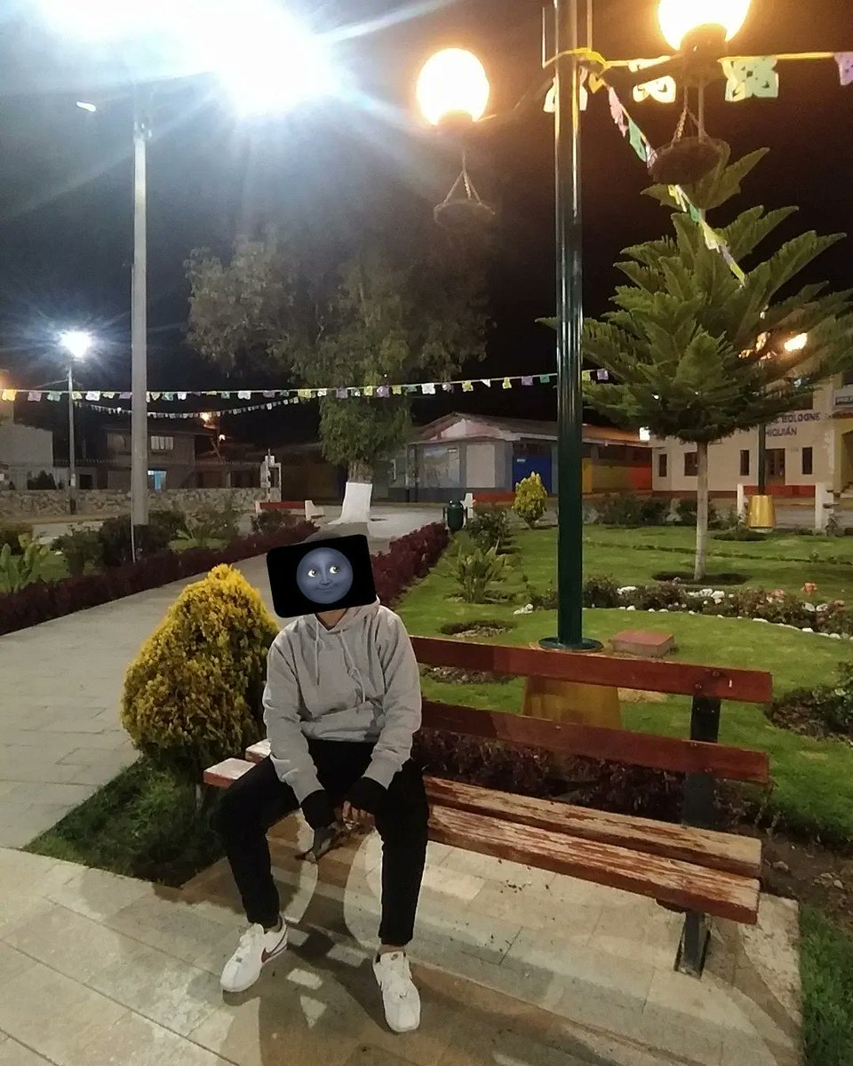 _JairoPalacios_'s tweet photo. 🌜 https://t.co/ykGy9XkXa9
