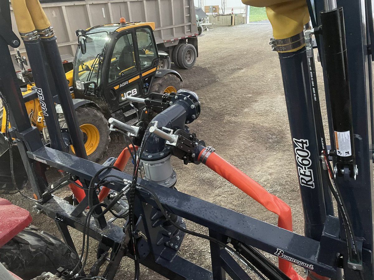 Beaudrybilly's tweet photo. Donne presque le goût d’aller vider une fosse! #newiron https://t.co/bxBV0Q5Vsc