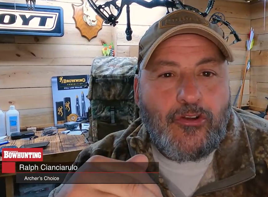 OUTDChannel's tweet photo. Over the years, Ralph Cianciarulo has tried every deer call there is. Some work. Others don't. Listen in as he breaks down the many strategies in this quick video at https://t.co/zJ4mZ9ufUY. #DeerSeason #DeerCall #Hunting #Bowhunting #ArchersChoice @BOWHUNTINGMAG https://t.co/sRJ00IAlUv